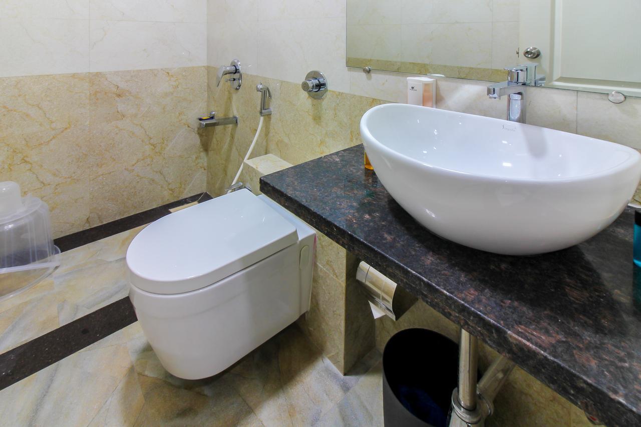Fabhotel Laaiba Residency Mumbai Exteriör bild